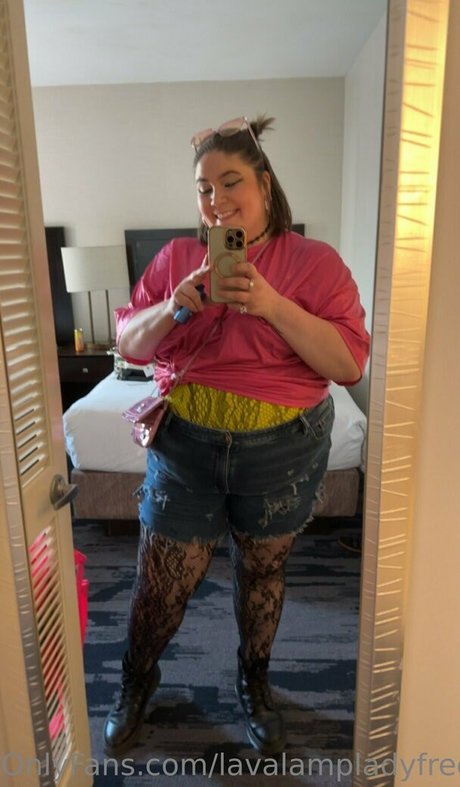 Lavalampladyfree