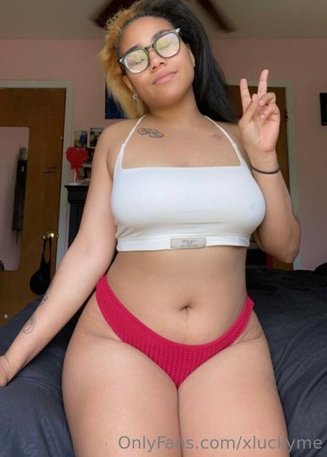 Naakte gelekte OnlyFans-foto van Xluckyme
