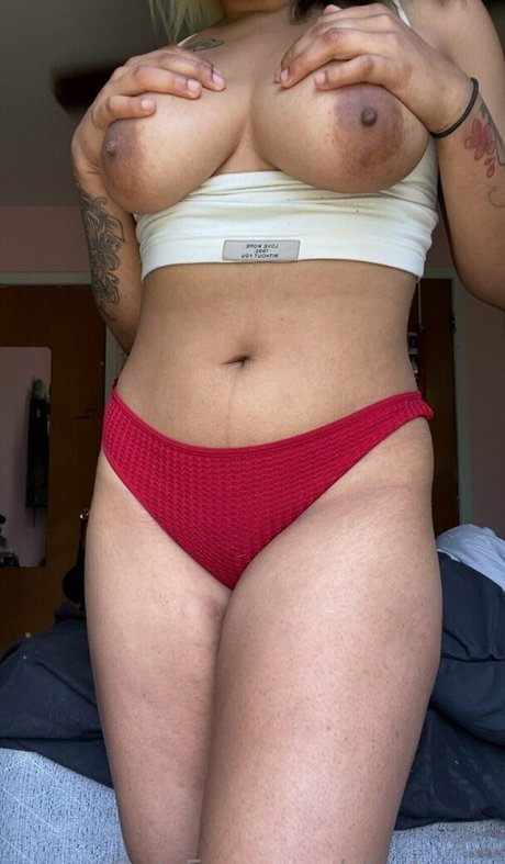 Naakte gelekte OnlyFans-foto van Xluckyme