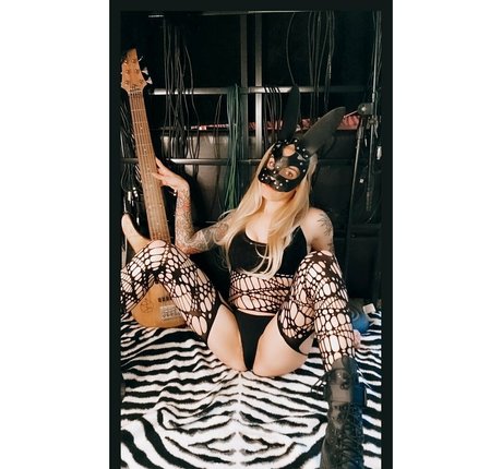 Naakte gelekte OnlyFans-foto van Laylajkane
