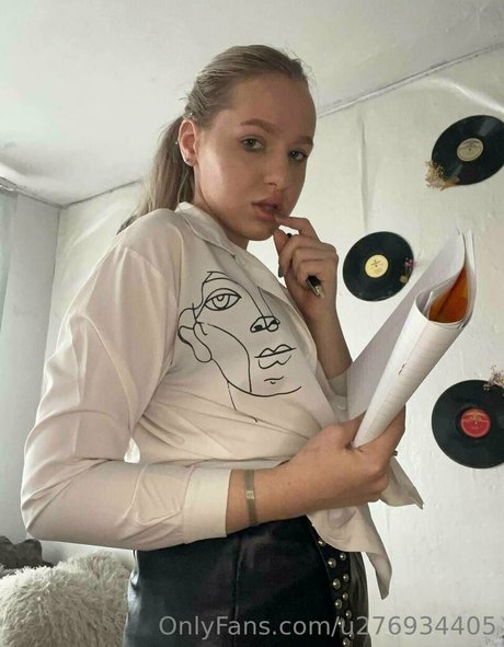 Naakte gelekte OnlyFans-foto van Evelinehot