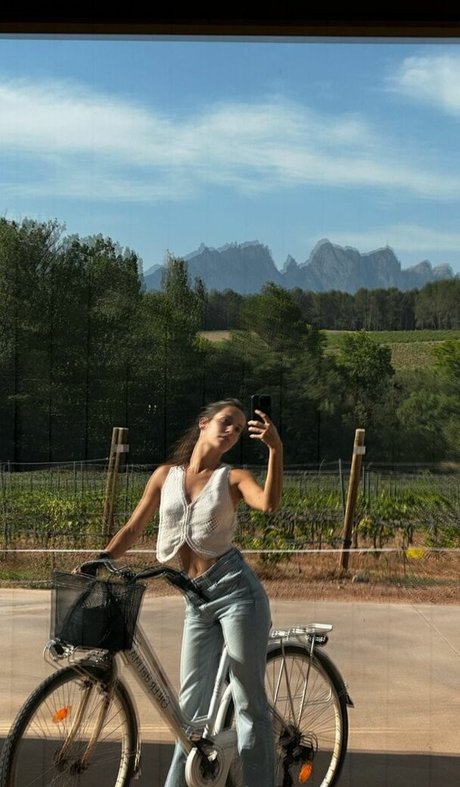 Naakte gelekte OnlyFans-foto van Francesca Pey