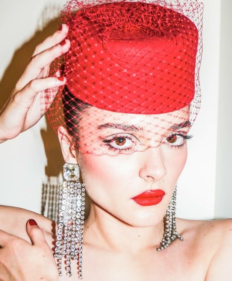 Naakte gelekte OnlyFans-foto van Charlotte Lawrence