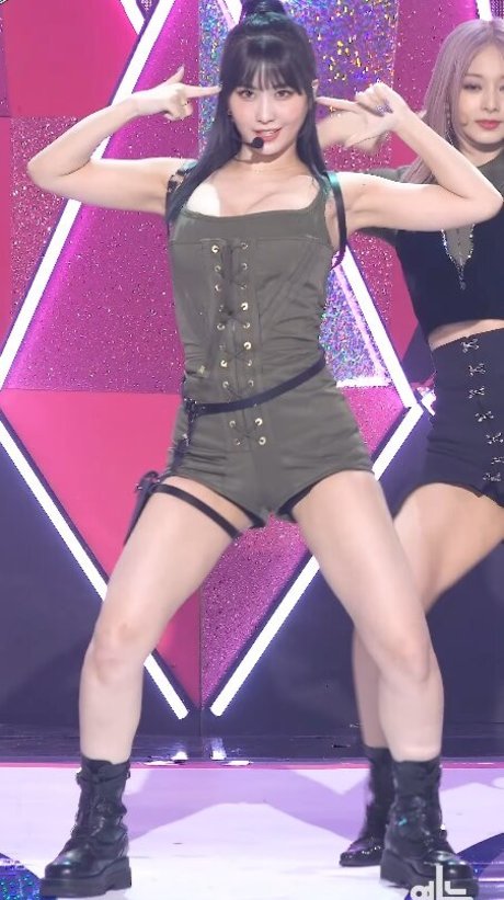 Naakte gelekte OnlyFans-foto van Twice Kpop