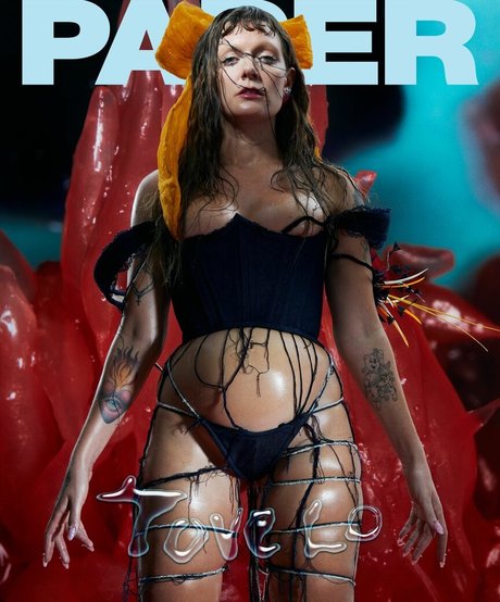 Naakte gelekte OnlyFans-foto van Tove Lo