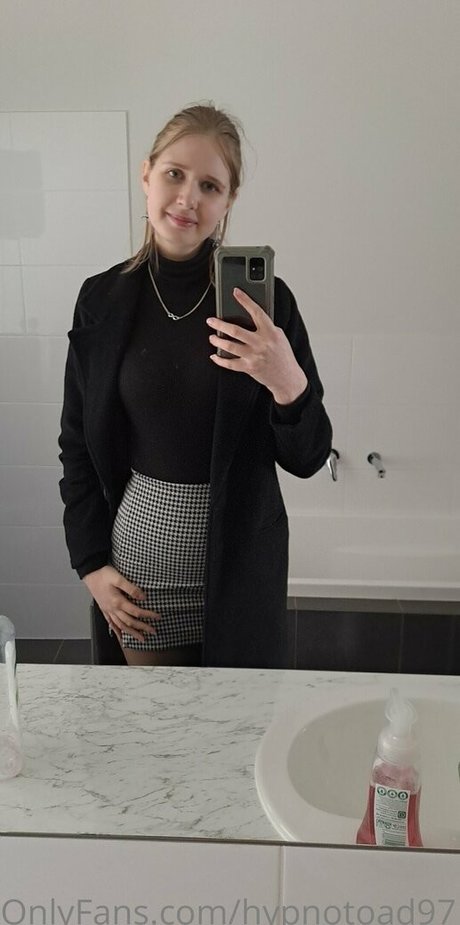 Naakte gelekte OnlyFans-foto van Kinkykierra97