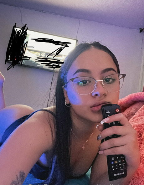 Naakte gelekte OnlyFans-foto van Sweetiealiciaperez