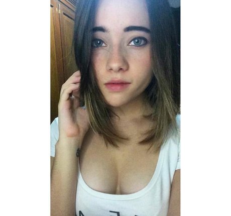 Naakte gelekte OnlyFans-foto van Paulina Gomez Ojeda