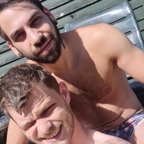 Naakte gelekte OnlyFans-foto van Liamampampnikoxxx