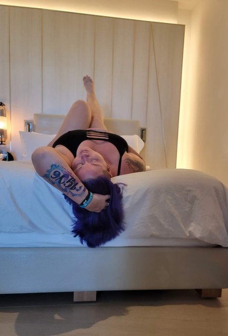 Naakte gelekte OnlyFans-foto van Lexilush