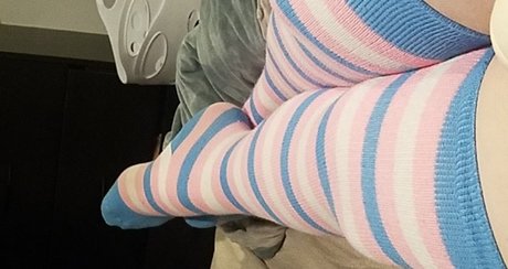 Naakte gelekte OnlyFans-foto van Allie