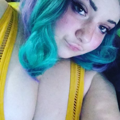 Naakte gelekte OnlyFans-foto van Lemontease