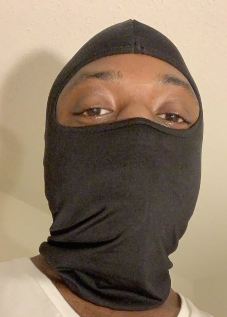 Naakte gelekte OnlyFans-foto van Kill Bill