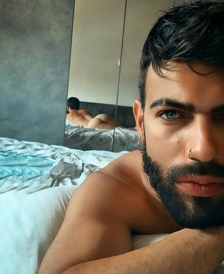 Naakte gelekte OnlyFans-foto van Lelex Goodboy Free