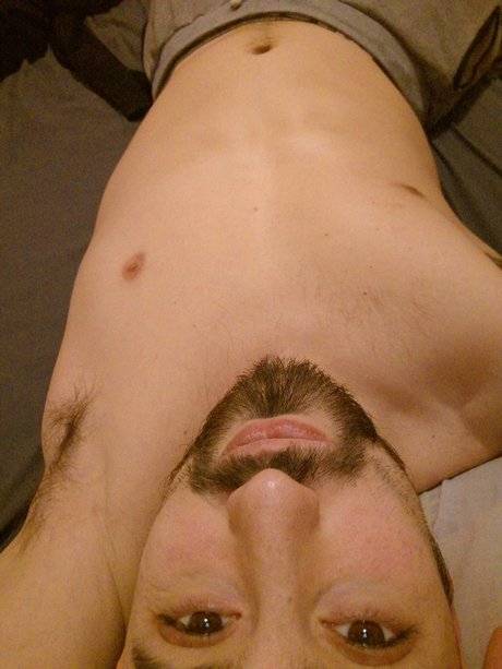 Naakte gelekte OnlyFans-foto van Leinx