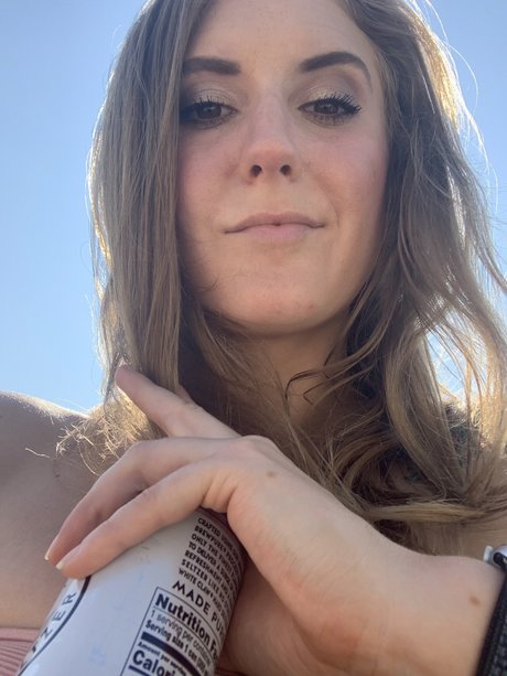 Naakte gelekte OnlyFans-foto van A Marie