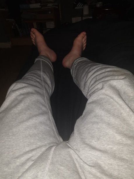 Naakte gelekte OnlyFans-foto van Leescally