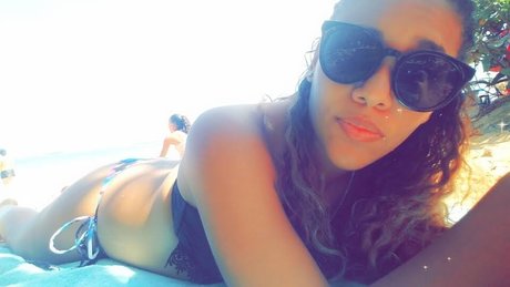Naakte gelekte OnlyFans-foto van L29