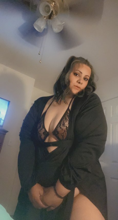 Naakte gelekte OnlyFans-foto van Tashina Cagle