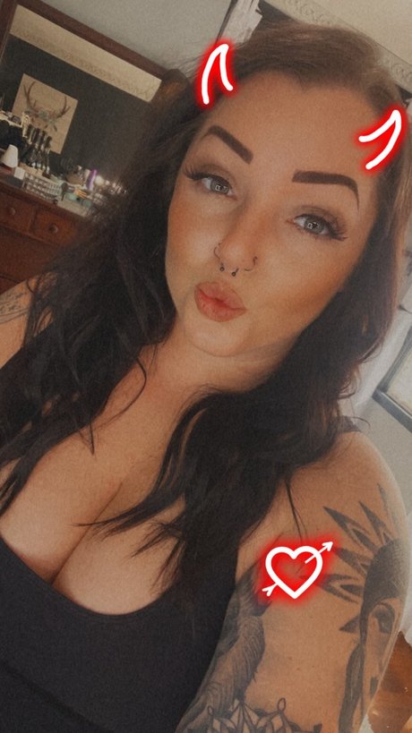 Naakte gelekte OnlyFans-foto van Miss Lish