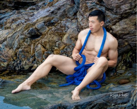 Naakte gelekte OnlyFans-foto van Leo Sane