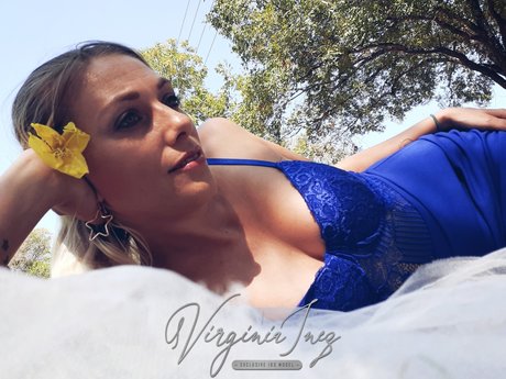 Naakte gelekte OnlyFans-foto van Virginia Raper