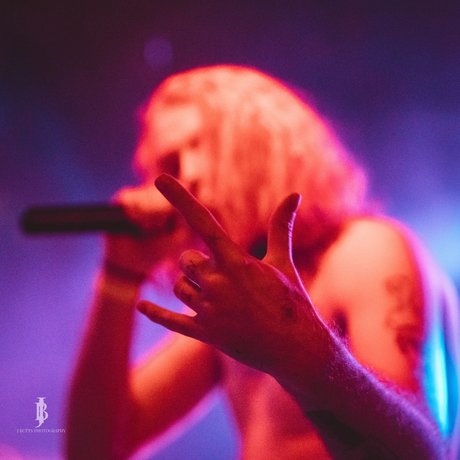 Naakte gelekte OnlyFans-foto van Lil Pink