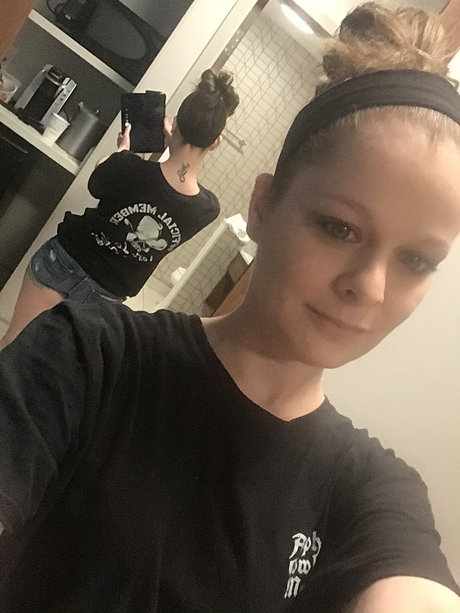 Naakte gelekte OnlyFans-foto van Lilbit1126