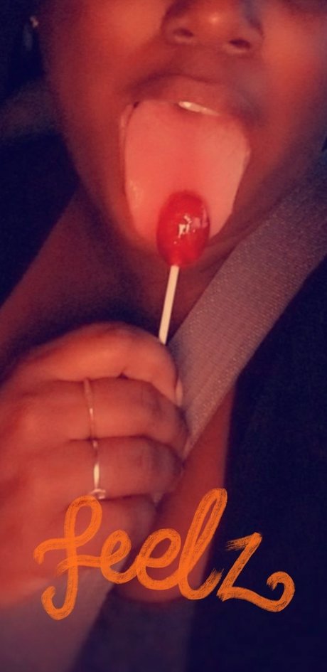 Naakte gelekte OnlyFans-foto van Honeyyyy