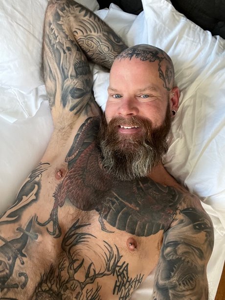 Naakte gelekte OnlyFans-foto van Jonathan