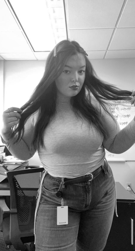 Naakte gelekte OnlyFans-foto van Miss Peach
