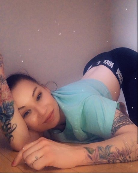 Naakte gelekte OnlyFans-foto van Loveangel19