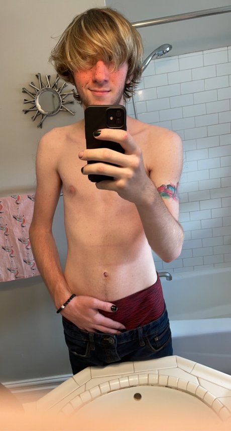 Naakte gelekte OnlyFans-foto van Las 1 Twink
