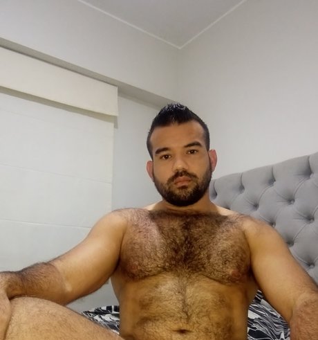 Naakte gelekte OnlyFans-foto van Paddy Rendon