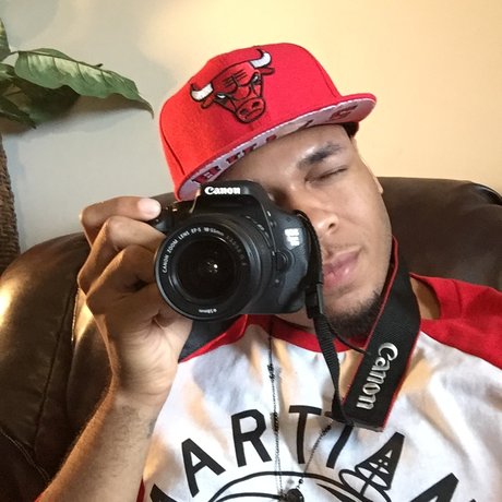 Naakte gelekte OnlyFans-foto van Loccomoney
