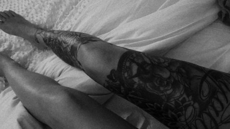 Naakte gelekte OnlyFans-foto van Extrazz