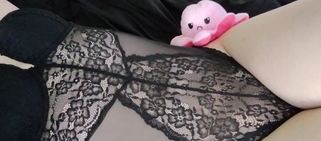 Naakte gelekte OnlyFans-foto van Lynn 