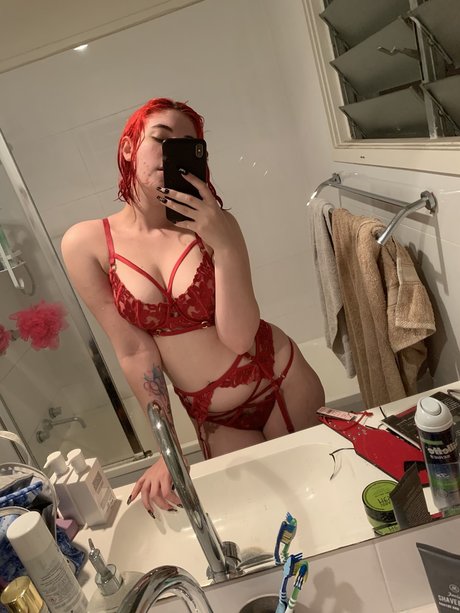 Naakte gelekte OnlyFans-foto van Lydia Fuller
