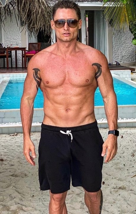 Naakte gelekte OnlyFans-foto van Marcellobravo