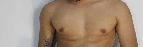 Naakte gelekte OnlyFans-foto van Marco Garcia