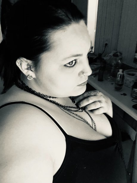 Naakte gelekte OnlyFans-foto van Amanda Rose