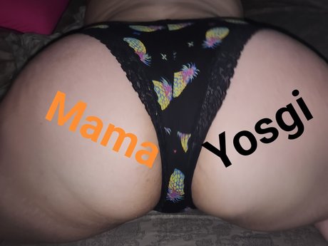 Naakte gelekte OnlyFans-foto van Mamayosgi