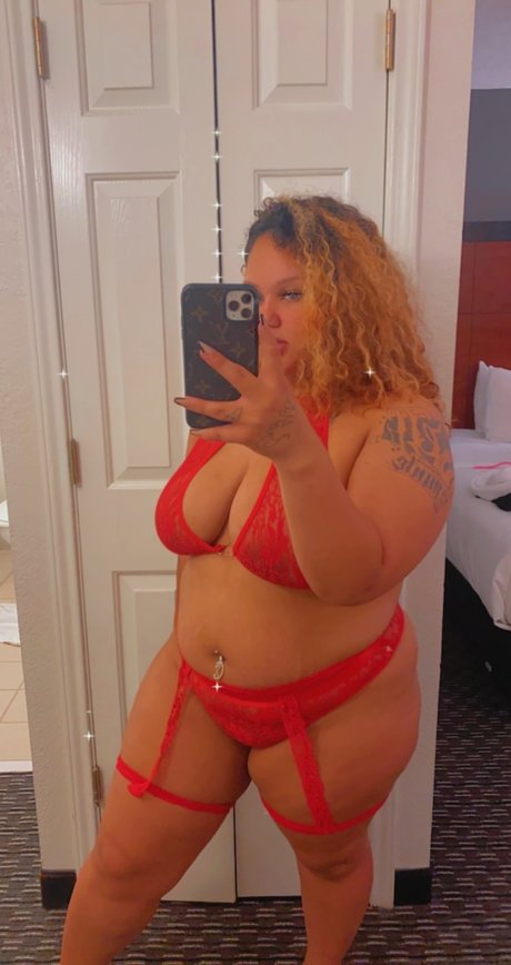Naakte gelekte OnlyFans-foto van Dior