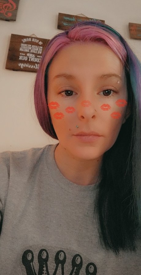 Naakte gelekte OnlyFans-foto van Melody