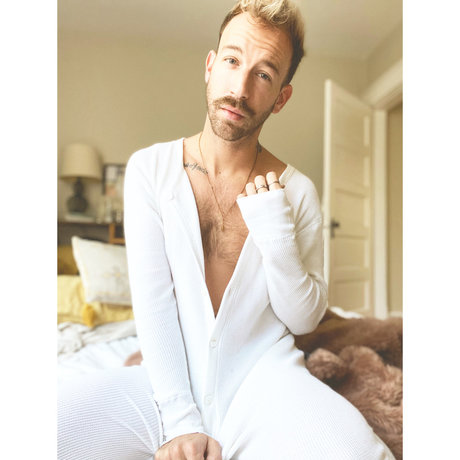 Naakte gelekte OnlyFans-foto van Matty