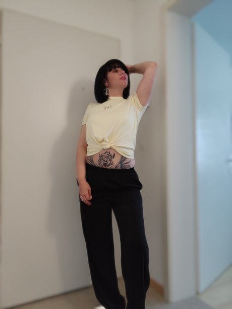 Naakte gelekte OnlyFans-foto van Marymary