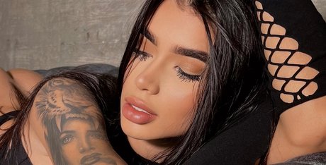 Naakte gelekte OnlyFans-foto van Maryely Guzmn