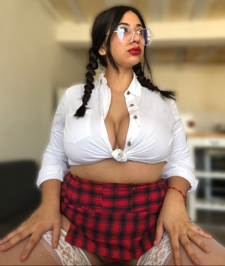 Naakte gelekte OnlyFans-foto van L0li Free Pussy