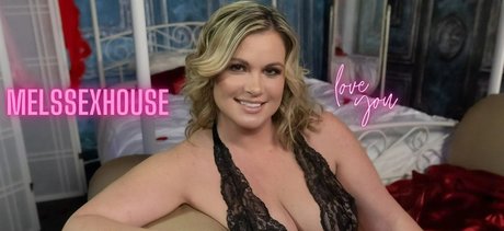 Naakte gelekte OnlyFans-foto van Tonya