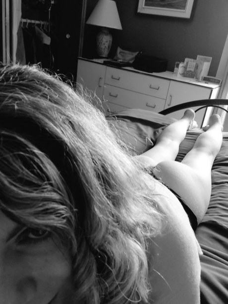 Naakte gelekte OnlyFans-foto van Roxie Roller